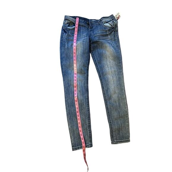 Bongo Women’s Embellishment Distressed Straight Leg Jeans Sz 11 - Picture 11 of 13